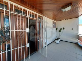Casa Duplex com 5 Quartos, Suíte com Closet e Excelente Localização
