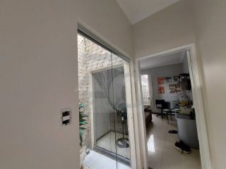 Casa Duplex com 5 Quartos, Suíte com Closet e Excelente Localização