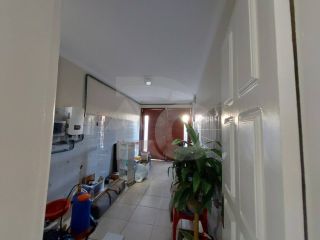 Casa Duplex com 5 Quartos, Suíte com Closet e Excelente Localização