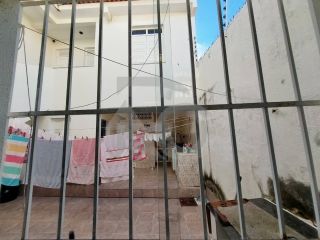 Casa Duplex com 5 Quartos, Suíte com Closet e Excelente Localização