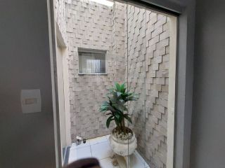 Casa Duplex com 5 Quartos, Suíte com Closet e Excelente Localização