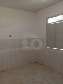Casa Duplex à Venda com 3 Quartos (1 Suíte) no Bairro Industrial em Aracaju/SE