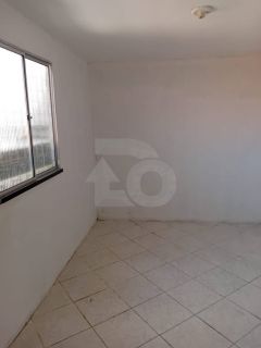 Casa Duplex à Venda com 3 Quartos (1 Suíte) no Bairro Industrial em Aracaju/SE