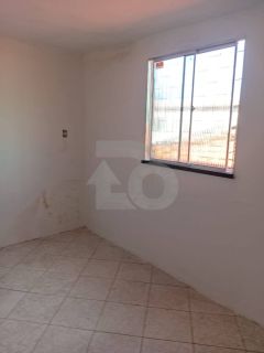 Casa Duplex à Venda com 3 Quartos (1 Suíte) no Bairro Industrial em Aracaju/SE