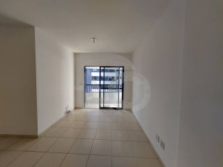 Apartamento à Venda com 3 Quartos (1 Suíte) no Bairro Farolândia, Aracaju/SE