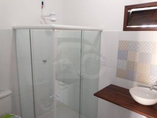 Casa com 3 Quartos, Piscina e Ampla Área Verde