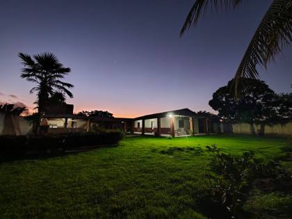 Casa para vender com 3 Quartos, sendo 1 Suíte no Bairro Mosqueiro em Aracaju