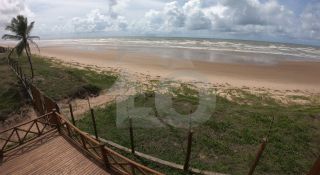 Lote / Terreno de Condomínio Para Vender no bairro Olhos d`Água em Barra Dos Coqueiros