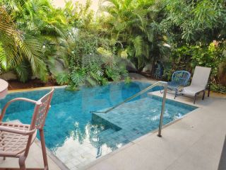 Casa de Condomínio Para Vender com 4 quartos 4 suítes no bairro Aruana em Aracaju