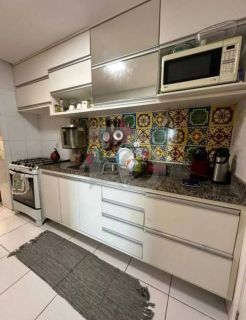 Apartamento Para Vender com 3 quartos 3 suítes no bairro Farolândia em Aracaju