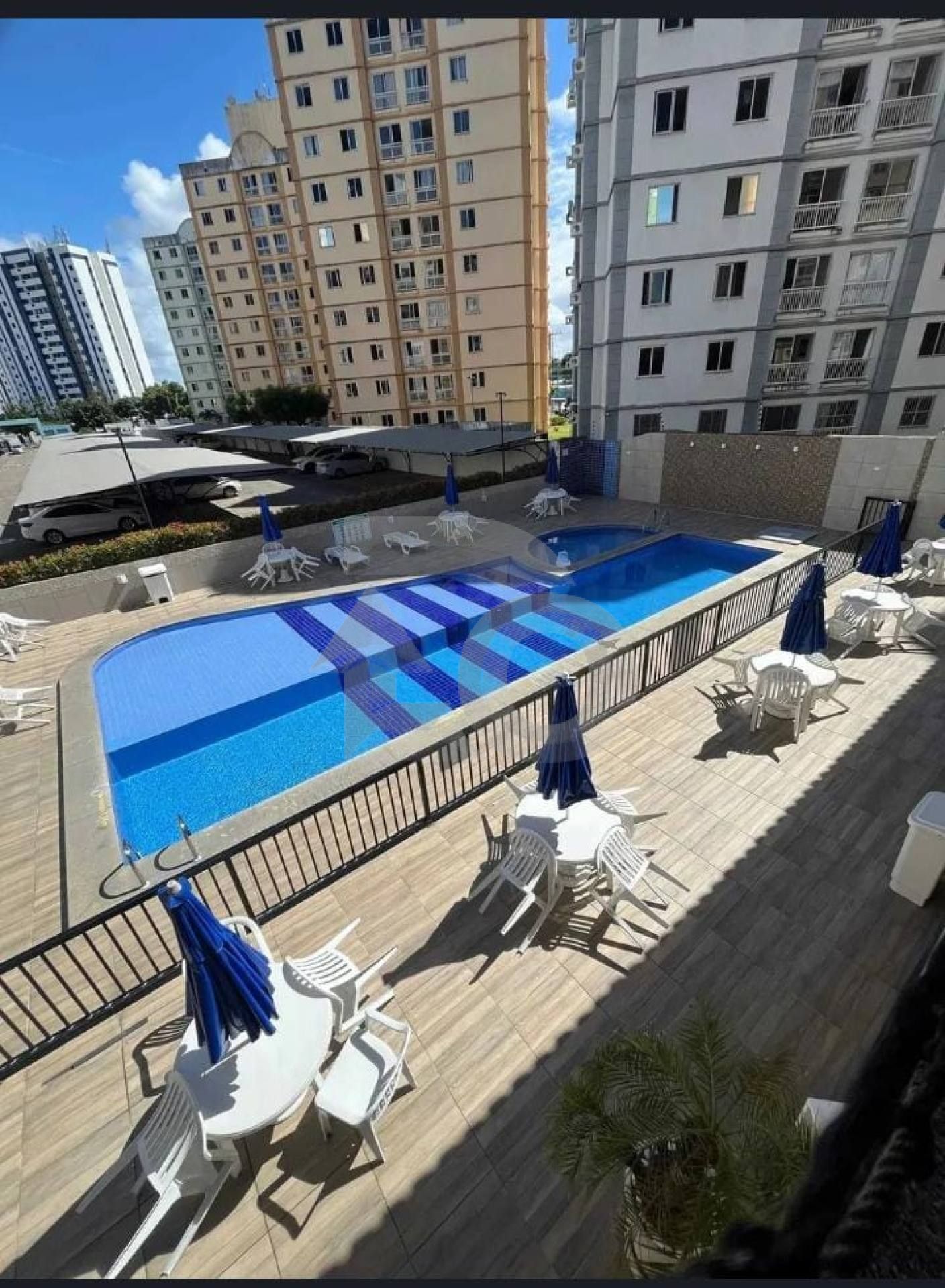 Apartamento Para Vender com 3 quartos Sendo 1 suíte no bairro Farolândia em Aracaju