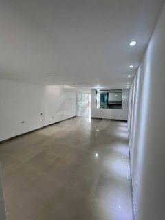 Casa Para Vender com 5 quartos 2 suítes no bairro Santo Antônio em Aracaju