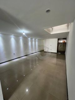 Casa Para Vender com 5 quartos 2 suítes no bairro Santo Antônio em Aracaju