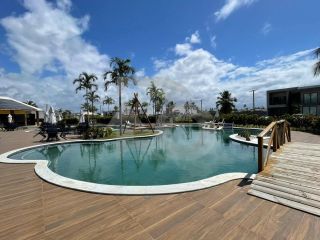 Casa de Condomínio Para Vender com 3 quartos 1 suíte no bairro Olhos d`Água em Barra Dos Coqueiros