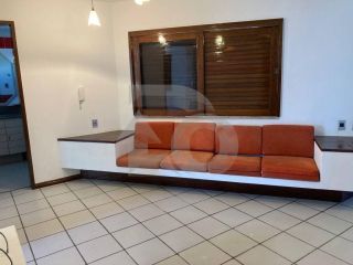 Casa Para Vender com 5 quartos 2 suítes no bairro Atalaia em Aracaju