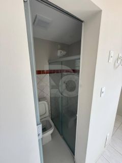 Apartamento Para Vender com 3 quartos 1 suíte no bairro Farolândia em Aracaju