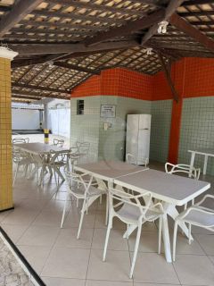 Apartamento Para Vender com 3 quartos 1 suíte no bairro Farolândia em Aracaju