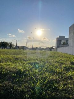 Lote / Terreno de Condomínio Para Vender no bairro Alphaville em Barra Dos Coqueiros