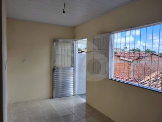 Casa Para Vender com 8 quartos 1 suíte no bairro Palestina em Aracaju (Aceita Proposta)