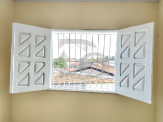 Casa Para Vender com 8 quartos 1 suíte no bairro Palestina em Aracaju (Aceita Proposta)
