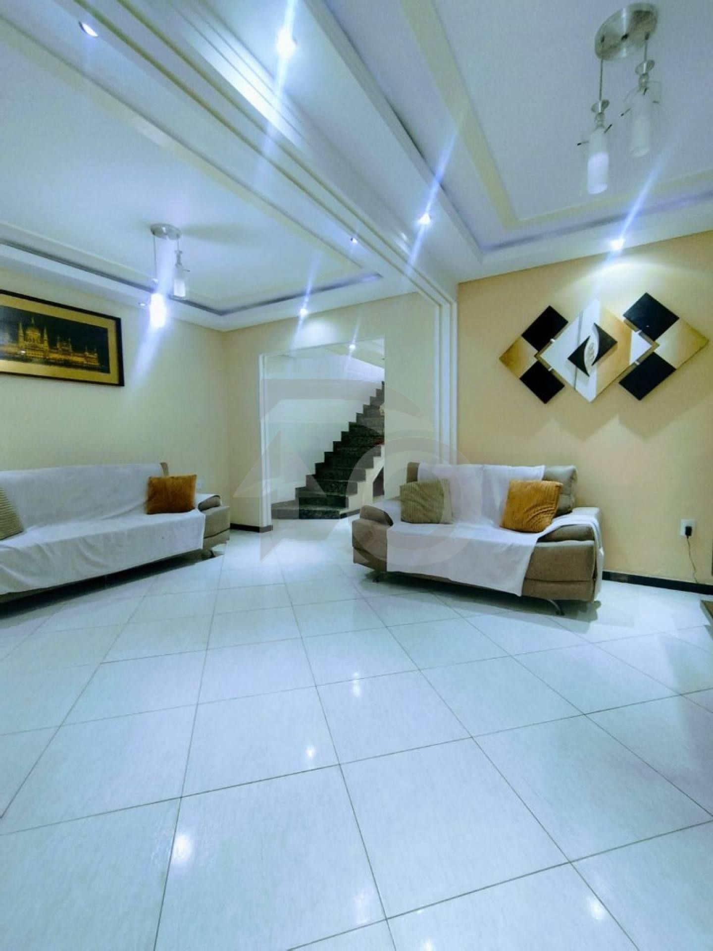 Casa Para Vender com 5 quartos no bairro Palestina em Aracaju