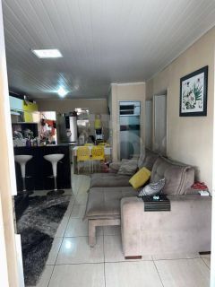 Casa Para Vender com 3 quartos 1 suíte no bairro Aruana em Aracaju