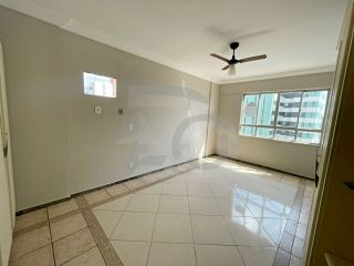 Apartamento Para Vender com 3 quartos 1 suíte no bairro Treze de Julho em Aracaju