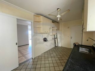 Apartamento Para Vender com 3 quartos 1 suíte no bairro Treze de Julho em Aracaju