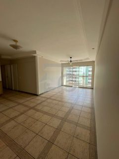 Apartamento Para Vender com 3 quartos 1 suíte no bairro Treze de Julho em Aracaju