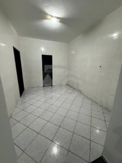 Casa Para Vender com 3 quartos 1 suíte no bairro Luzia em Aracaju