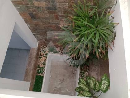 Casa Para Vender com 5 quartos 5 suítes no bairro Jabotiana em Aracaju