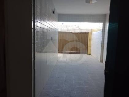 Casa Para Vender com 5 quartos 5 suítes no bairro Jabotiana em Aracaju