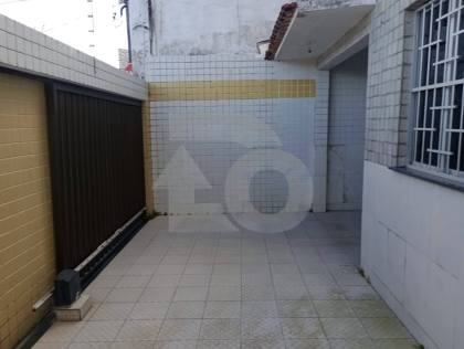 Casa Para Vender com 5 quartos 5 suítes no bairro Jabotiana em Aracaju
