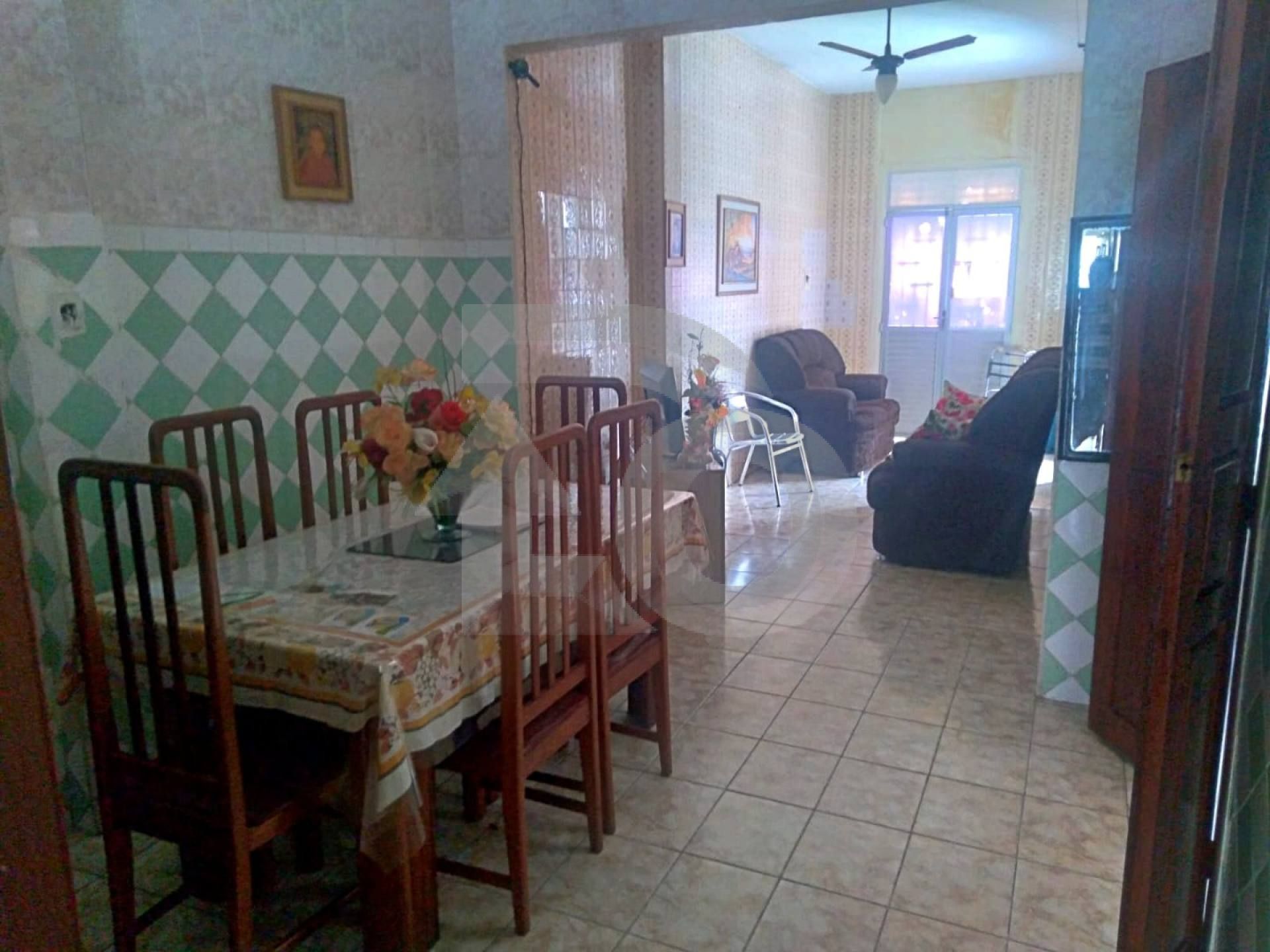 Casa Para Vender com 4 quartos 2 suítes no bairro Siqueira Campos em Aracaju