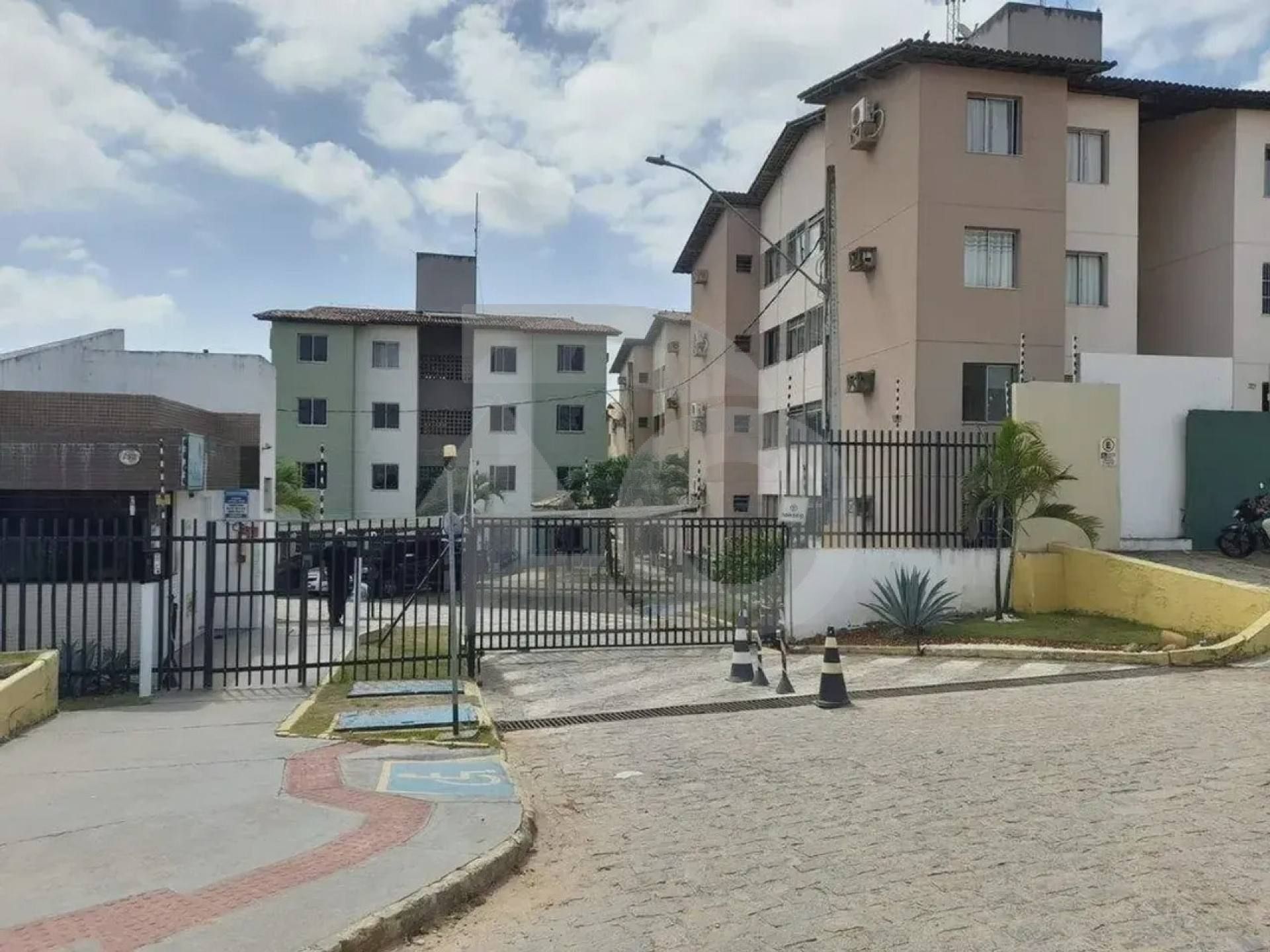 Apartamento Para Vender com 2 quartos no bairro Olaria em Aracaju