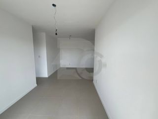 Apartamento Para Vender com 2 quartos 1 suíte no bairro Coroa do Meio em Aracaju