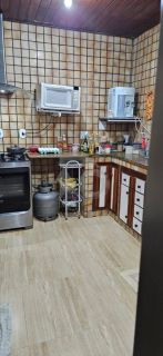 Casa Para Vender com 5 quartos 2 suítes no bairro Atalaia em Aracaju