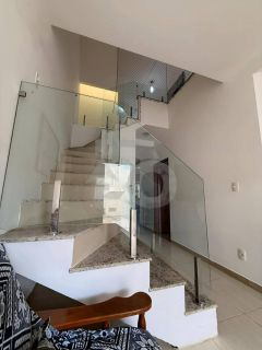 Casa Para Vender com 4 quartos 1 suíte no bairro Jabotiana em Aracaju