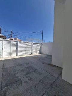 Casa Para Vender com 4 quartos 1 suíte no bairro Coroa do Meio em Aracaju