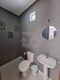 Casa Para Vender com 4 quartos 1 suíte no bairro Coroa do Meio em Aracaju