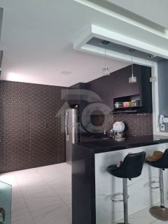 Casa Para Vender com 4 quartos 1 suíte no bairro Coroa do Meio em Aracaju