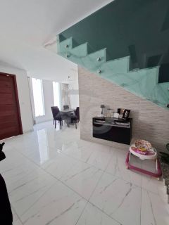 Casa Para Vender com 4 quartos 1 suíte no bairro Coroa do Meio em Aracaju