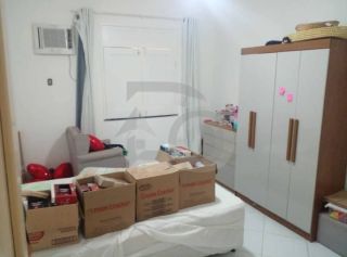 Casa para vender com 4 quartos sendo 3 suítes no Bairro Farolândia em Aracaju.