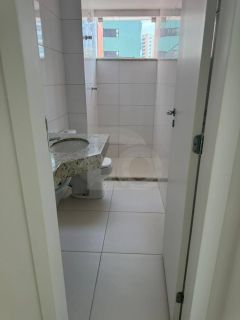 Apartamento Para Vender com 4 quartos 2 suítes no bairro Farolândia em Aracaju