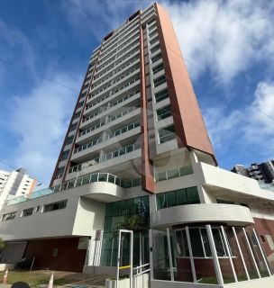 Apartamento Para Vender com 4 quartos 2 suítes no bairro Farolândia em Aracaju