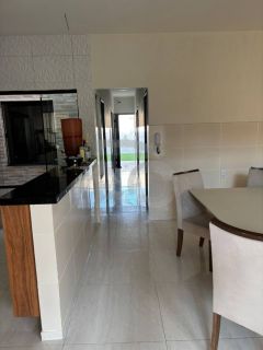 Casa Para Vender com 4 quartos 1 suíte no bairro Aruana em Aracaju