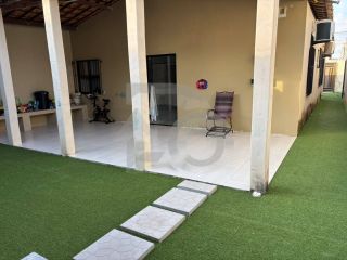 Casa Para Vender com 4 quartos 1 suíte no bairro Aruana em Aracaju