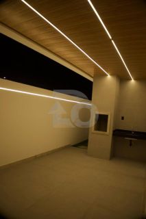 Casa de Condomínio Para Vender com 3 quartos 2 suítes no bairro Olhos d`Água em Barra Dos Coqueiros