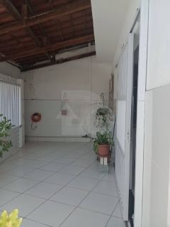 Casa Para Vender com 6 quartos 2 suítes no bairro Jabotiana em Aracaju