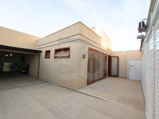 Casa Para Vender com 3 quartos 1 suíte no bairro Atalaia em Aracaju